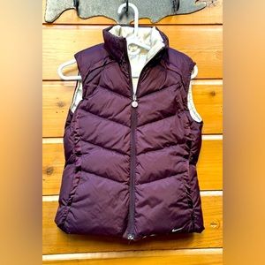NIKE Reversible puffer vest.